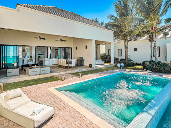 Luxurious Beach Villa in Bimini Bay - Your Ultimate Coastal Retreat